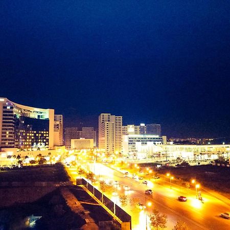 Moderne Appartement Au Plein Centre-Ville En Face Hilton & La Gare De Train Tgv Avec Climatisation Tanger Ngoại thất bức ảnh