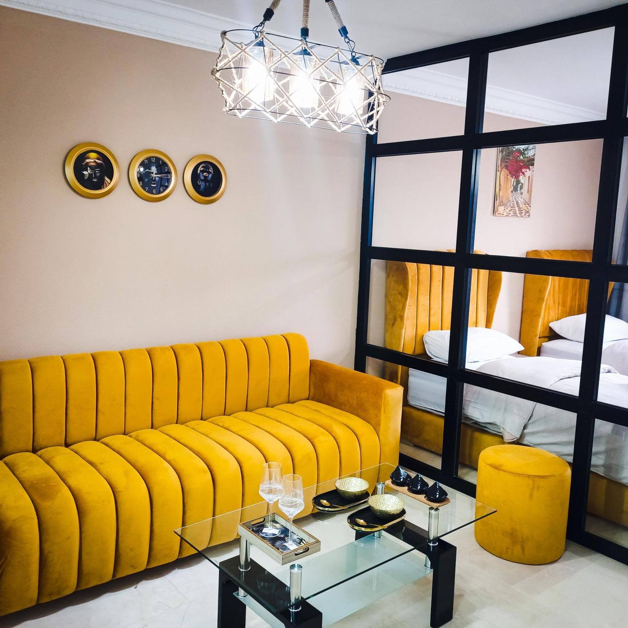 Moderne Appartement Au Plein Centre-Ville En Face Hilton & La Gare De Train Tgv Avec Climatisation Tanger Ngoại thất bức ảnh